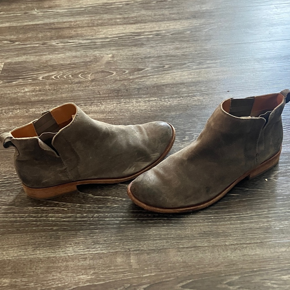 Kork Ease Distressed Leather Ankle Boots - Picture 3 of 6